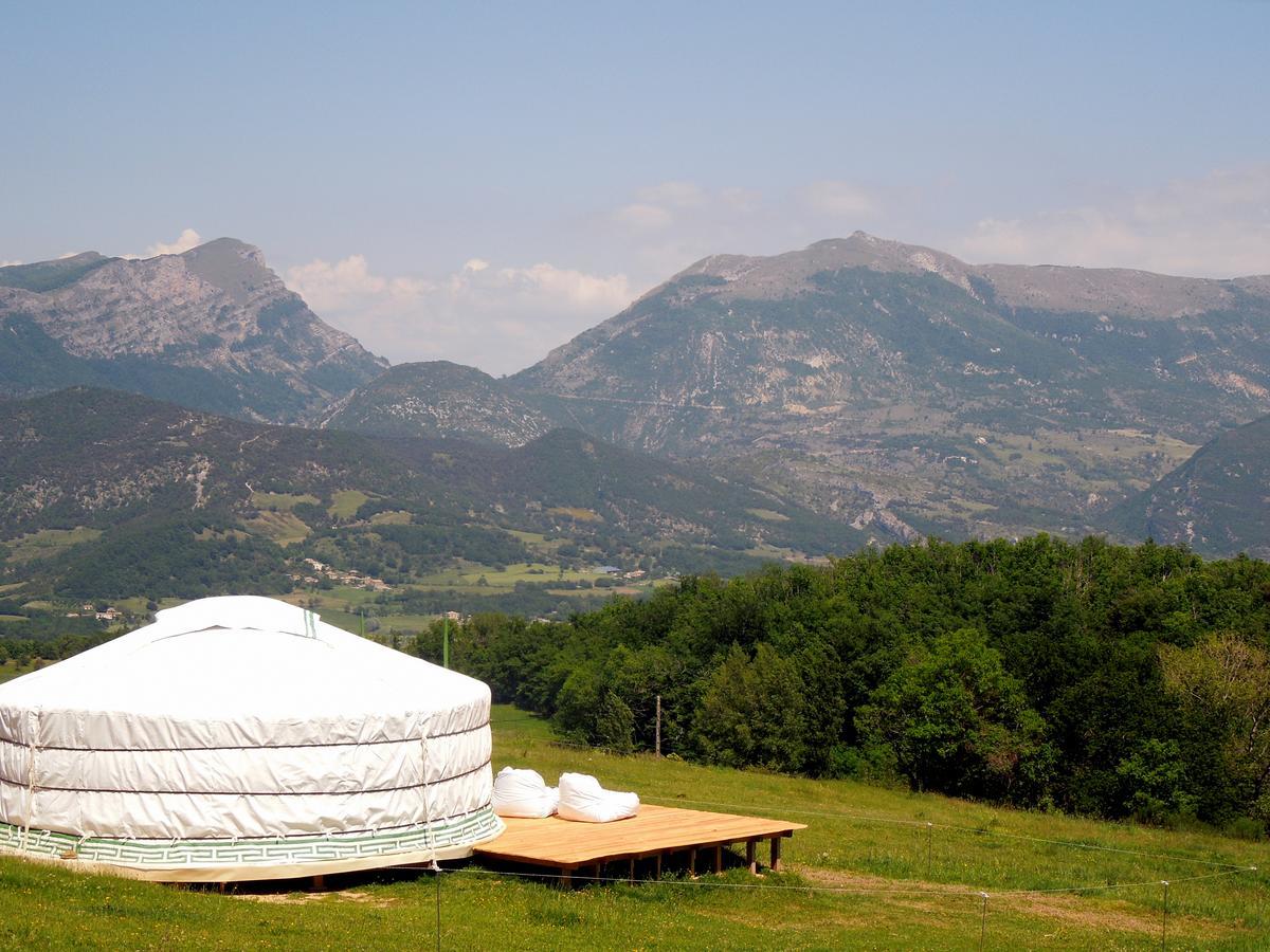 Hotel Drome Esprit Nature Le Poët-Célard Zewnętrze zdjęcie